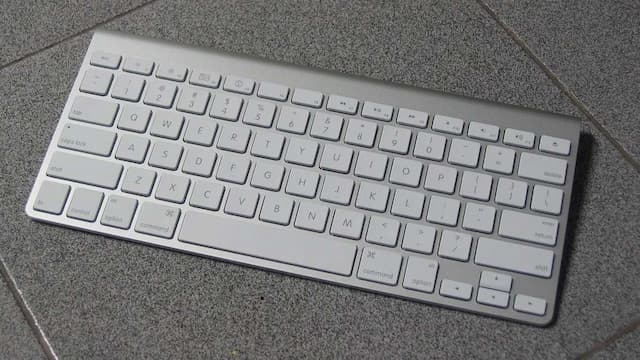 Apple keyboard | The best selection of Apple keyboard at Machines