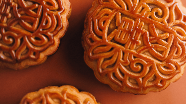 Indulge in the Exquisite Delights of the Mid-Autumn Mooncake Premium Gift Box from Corus Hotel
