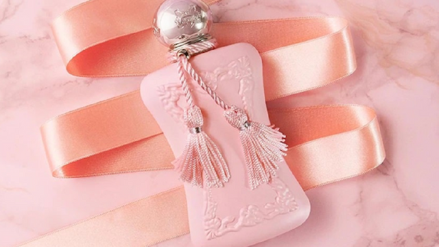 Luxurious Gifts for Her: Elevate the Romance with Perfume, Flowers, and Fashion