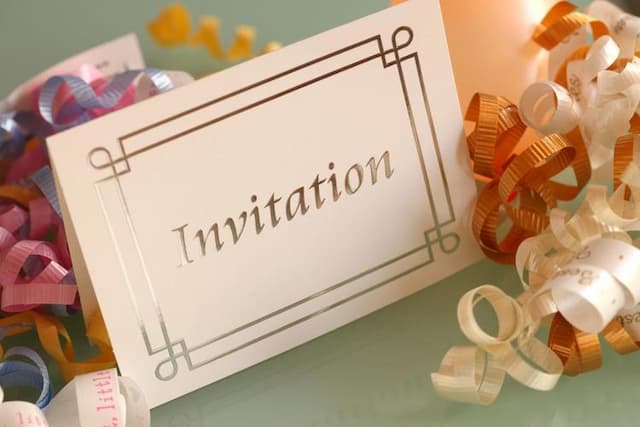 4 Reasons why invitation cards are better for special occasions