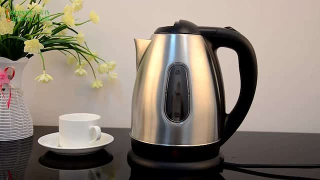 3 Things you should know before getting an electric kettle